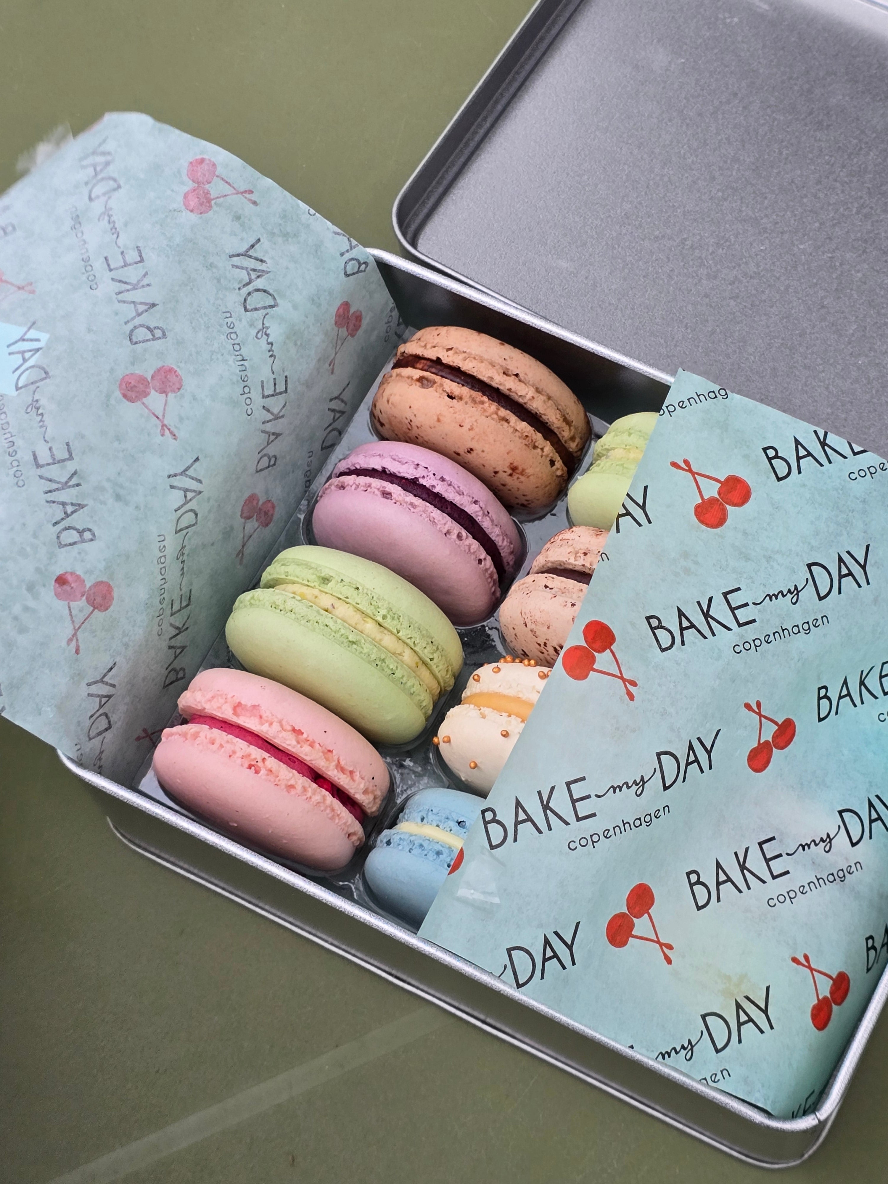 Macaron gift box