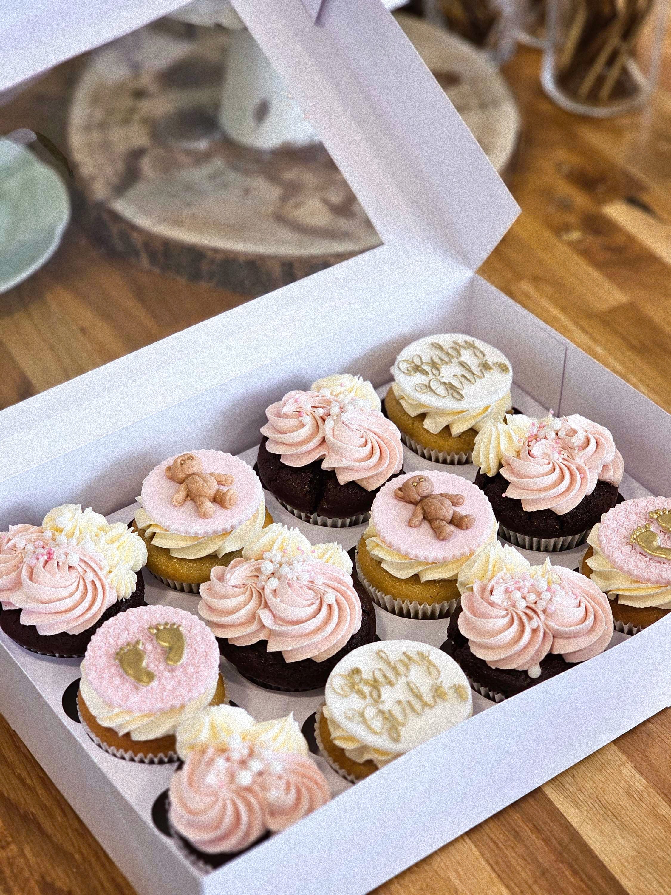 Baby shower cupcakes
