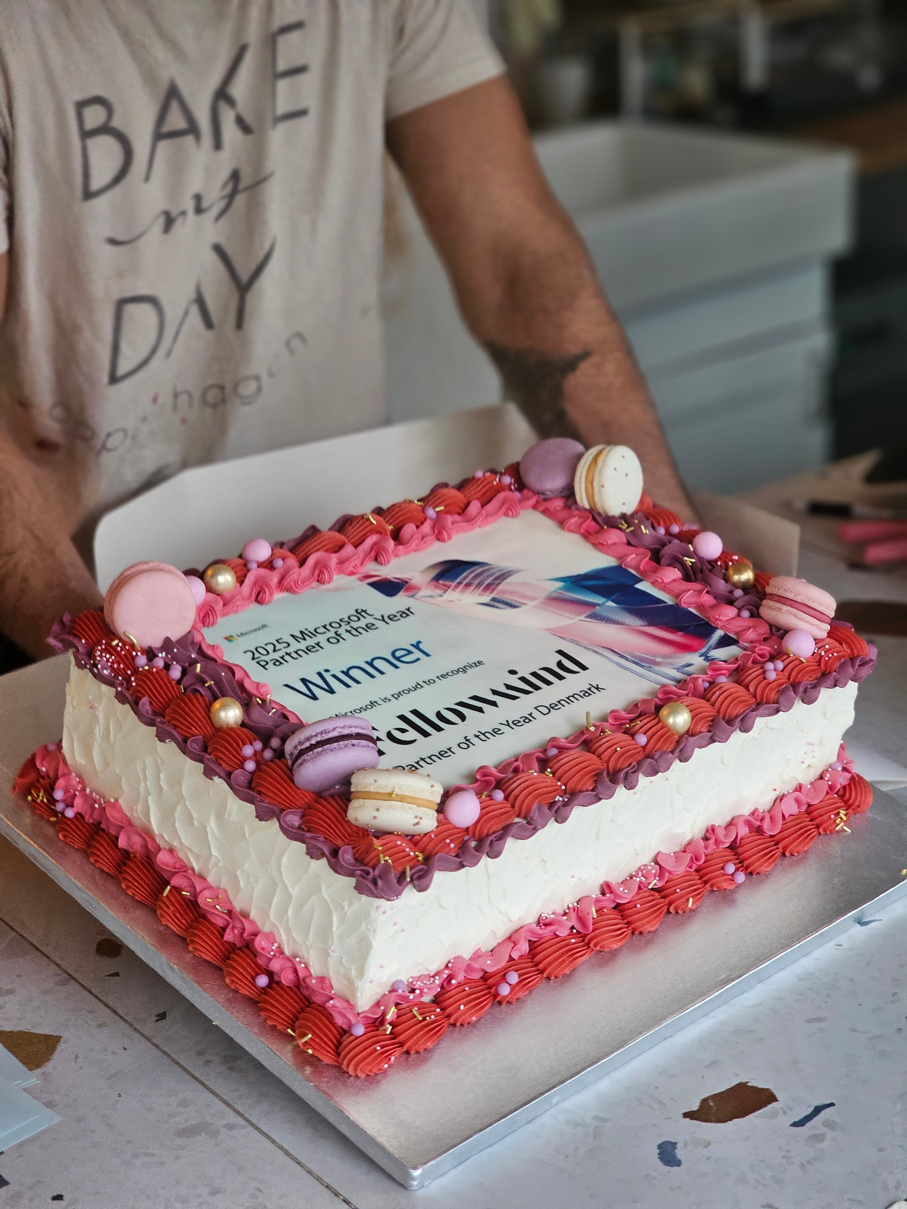 Logo company cake