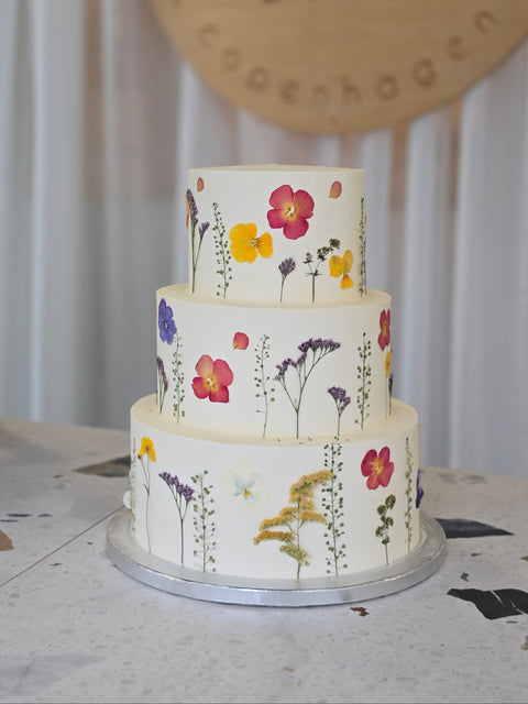 Cake with pressed flowers