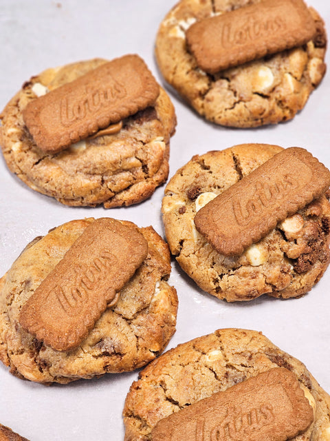 Chunky filled cookies