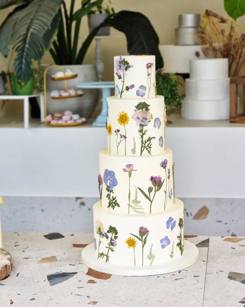 Festkage med pressede blomster