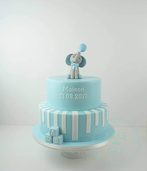 Dåbskage med striber og elefant